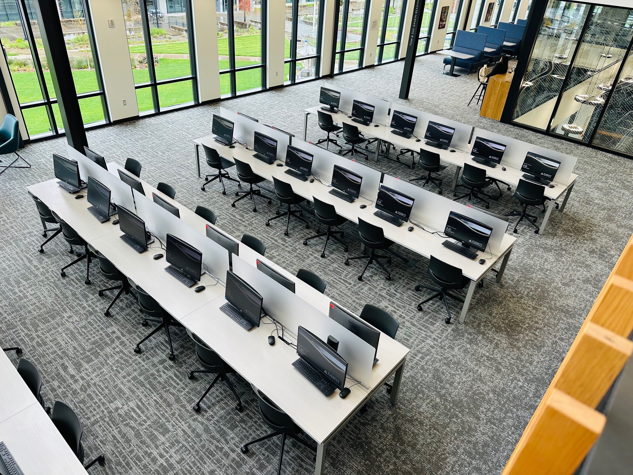 EVCC-Cascade-LRC-KI-Limelite-and-CZ-Computer-Lounge