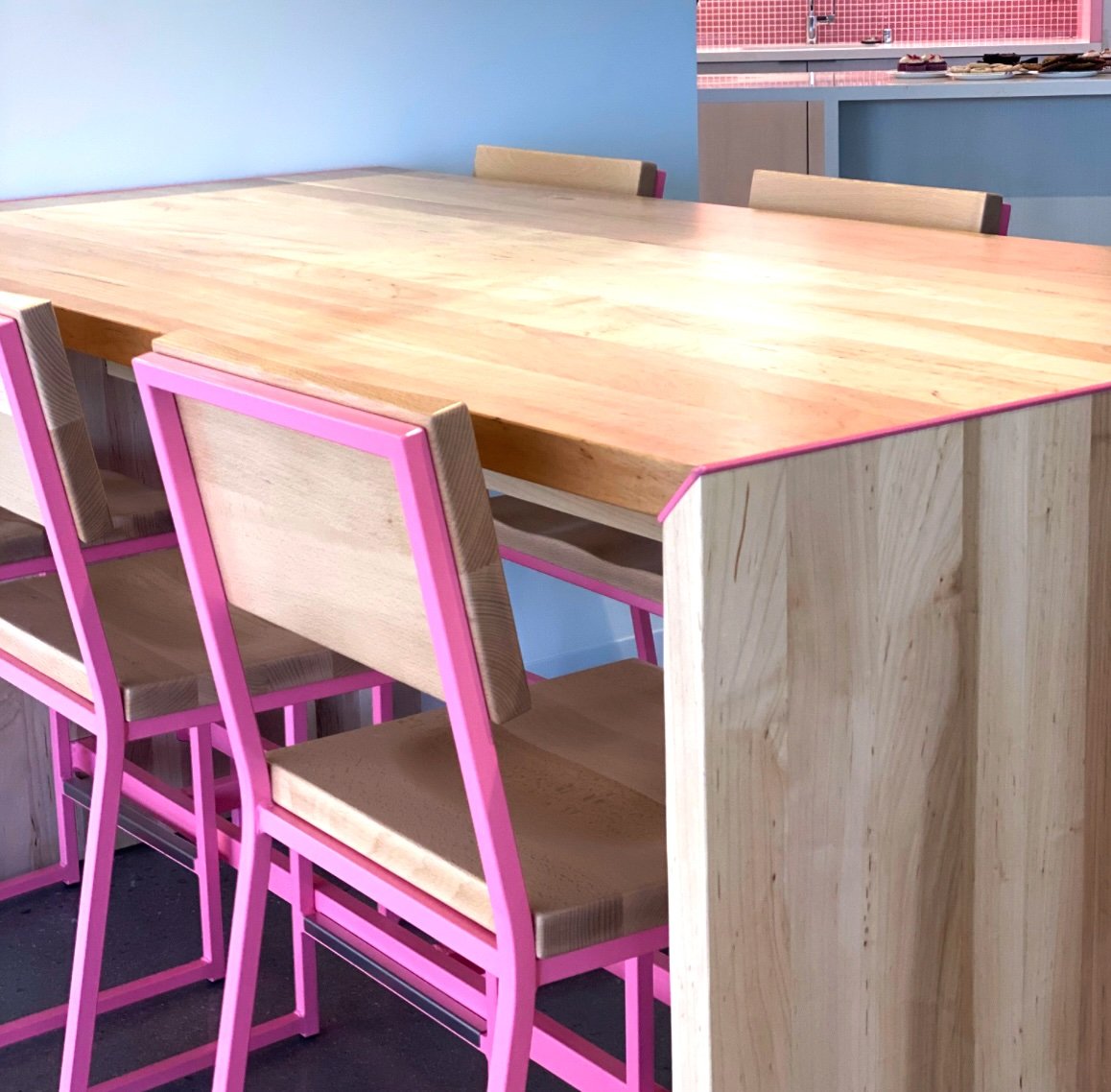 Insidesource-Benefit-Cosmetics-SF_002-1