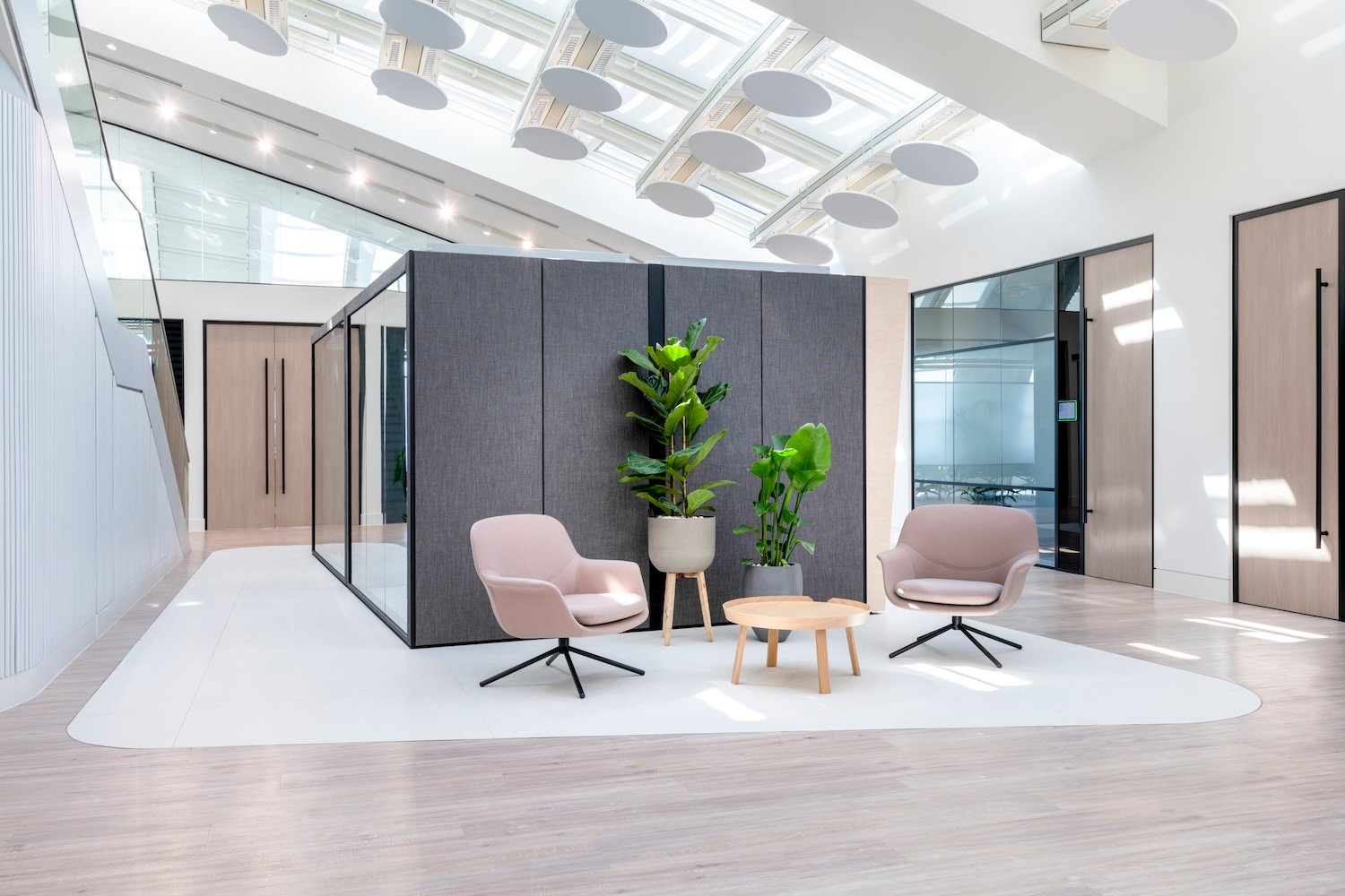 Insidesource-EFG-London-office6