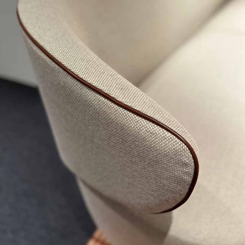 TS-Template-square_0006_Picture04